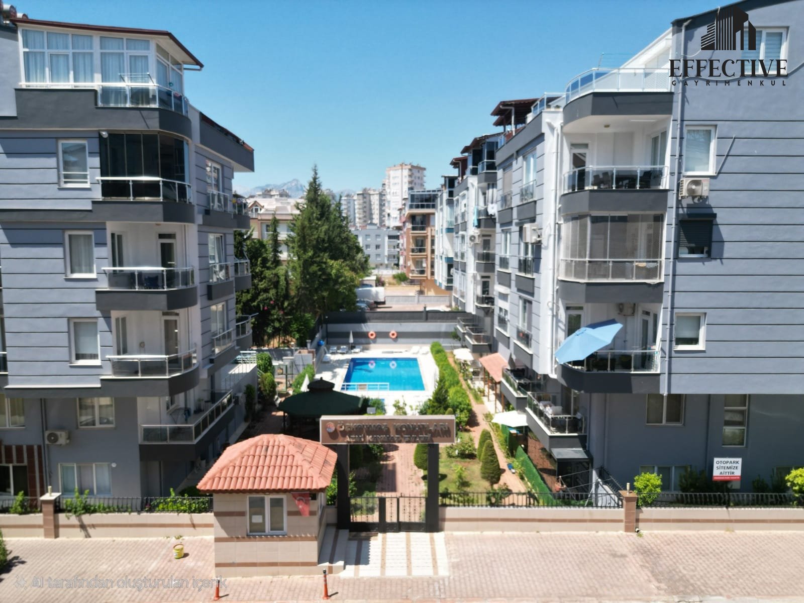 Konyaaltında Villa Tadında Havuz Manzaralı 3+1 Bahçe Dubleksi